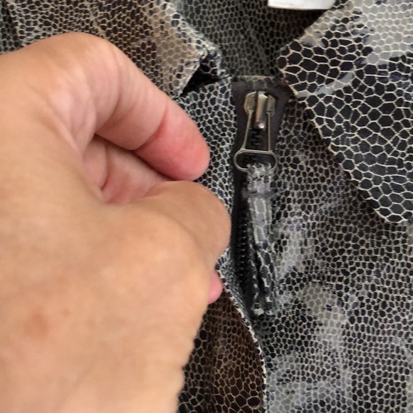 Chico’s Lightweight Jacket - Size 3 - Picture 4 of 4